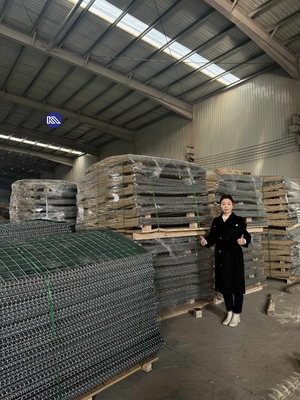 পৃষ্ঠ গরম ডুব Galvanized 200g / m2 বেসশন বাধা দেয়াল প্রতিরক্ষামূলক বাধা সুরক্ষার জন্য