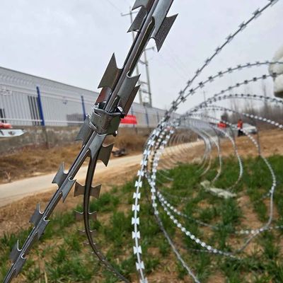 Factory Wholesale Galvanized PVC Stainless Steel Concertina Razor Barbed Wire BTO-22 BTO-60 Razor Barbed Wire Rolls