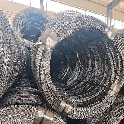 Factory Wholesale Galvanized PVC Stainless Steel Concertina Razor Barbed Wire BTO-22 BTO-60 Razor Barbed Wire Rolls
