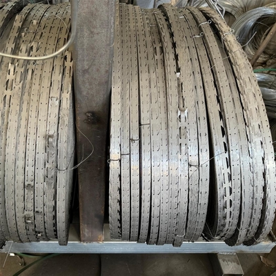 গ্যালভানাইজড সিকিউরিটি রেজার ব্লেড BTO-22 Concertina বিমানবন্দর বেড়া জন্য কাঁটাতারের বেড়া