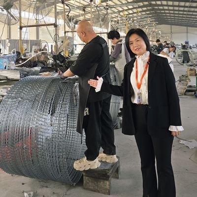 ইউক্রেন হট ডুব গ্যালভানাইজড বিটিও -16 বার্বড ব্লেড রেজার ওয়্যার সিকিউরিটি ফেন্সিং