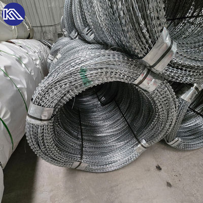 উন্নত নিরাপত্তা খামার বিরোধী আরোহণ উচ্চ মানের বাগান কারাগার রক্ষা বৈদ্যুতিক ক্ষুর কাঁটাতারের তার