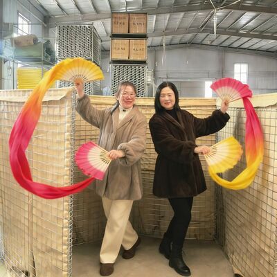 ৩ ইঞ্চি এক্স ৩ ইঞ্চি জাল গর্তের আকার সহ নন-উলুটেড জিওটেক্সটাইল প্রতিরক্ষামূলক বাধা উচ্চতর বন্যা এবং সামরিক প্রতিরক্ষা সরবরাহ করে